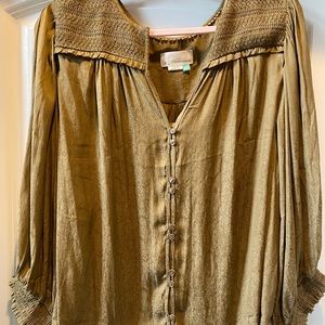 Anthropology size 2X blouse. Muted green/tan color